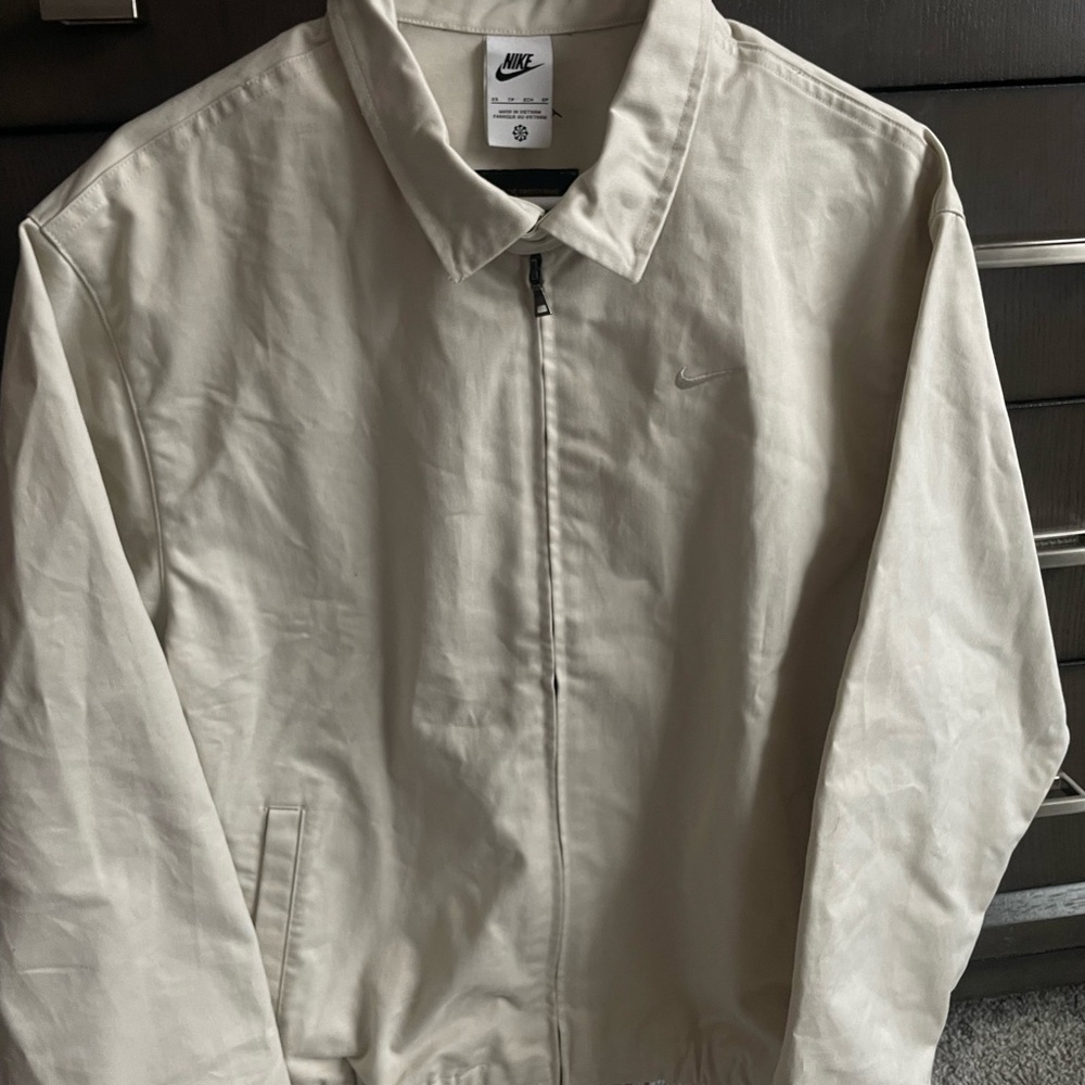Nike Men's Off-White Lightweight Jacket